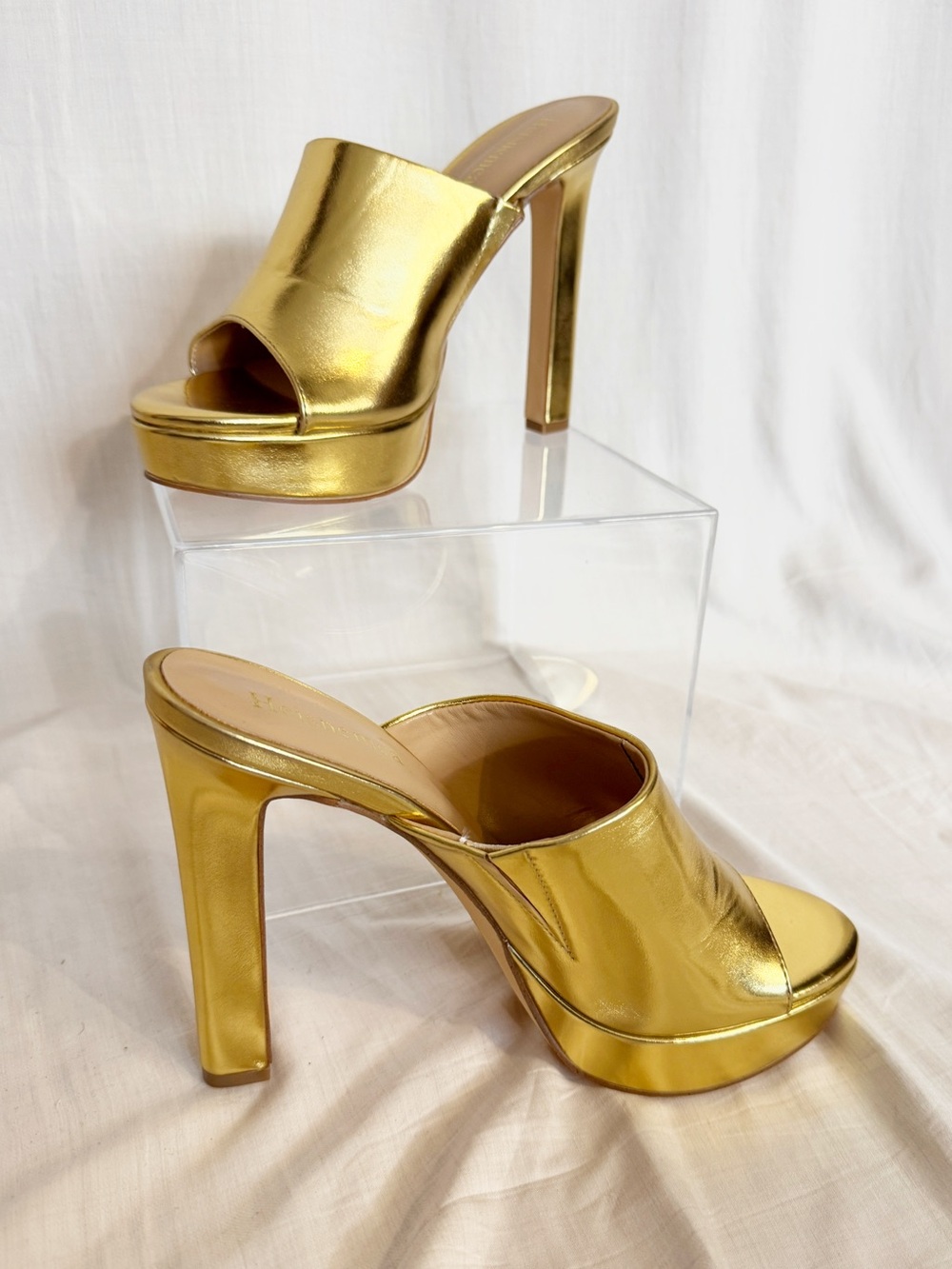 Gold Heisnemca Metallic High Heel Platform Mules, size 9
